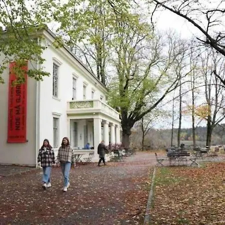 På Jeløya Villa *