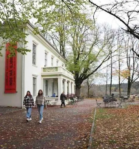 På Jeløya Villaer *