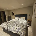 Pa Jeloya Villa Moss